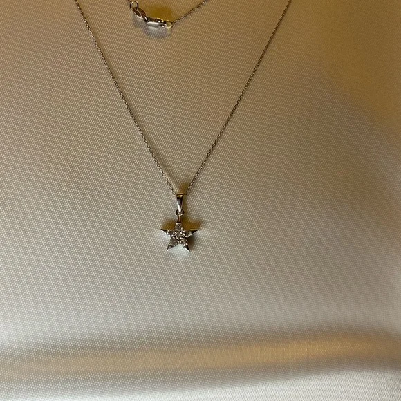 Diamond Star Necklace Dazzling 14k White Gold - Picture 6 of 6
